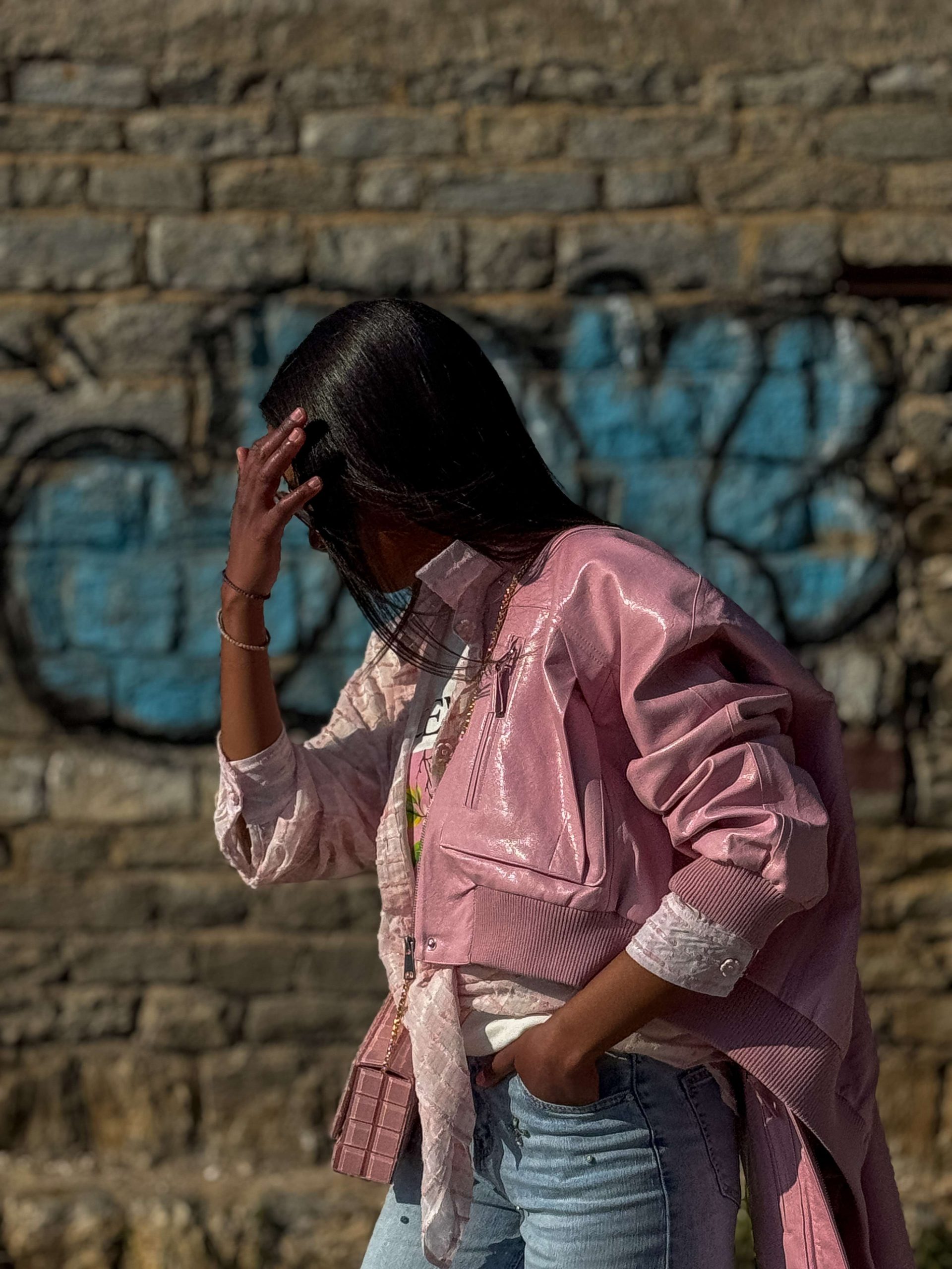 Ροζ Cropped Bomber Jacket - Image 3
