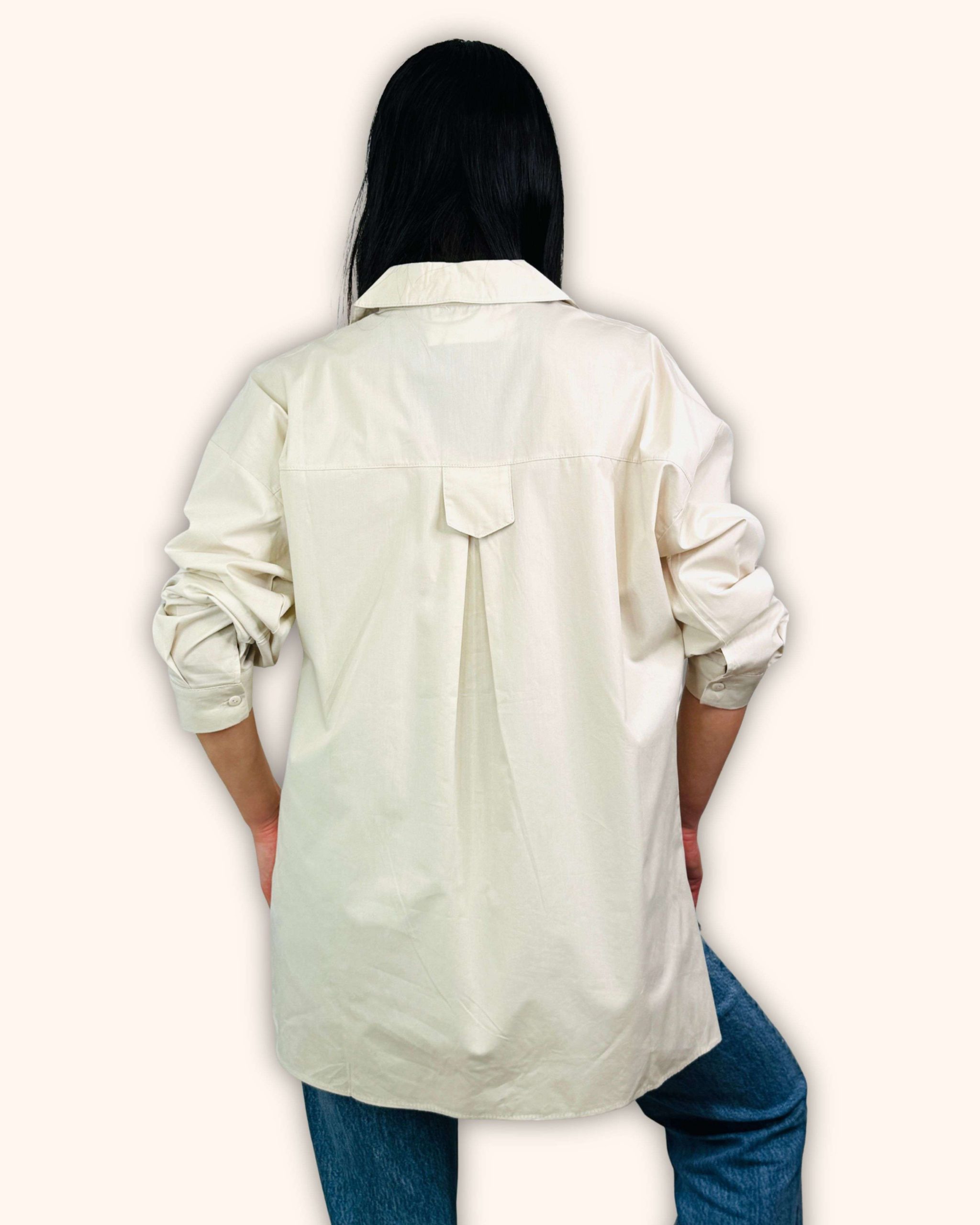Alternative view of Oversized, εκρού πουκάμισο