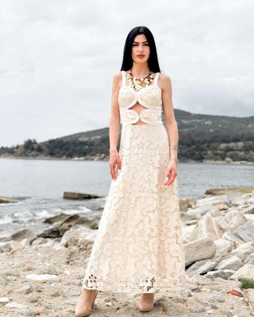 Μάξι Δαντελένιο Φόρεμα Cut-Out με Ανάγλυφα Floral Μοτίβα