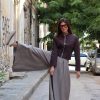 Cropped Suede τζάκετ με όρθιο γιακά & φερμουάρ – σκούρο καφέ - Image 2