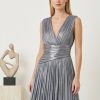 Luxe Metallic Maxi Φόρεμα Πλισέ με V Λαιμόκοψη
